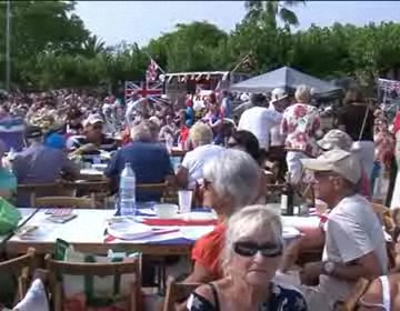 Imagen de Miles de residentes británicos festejaron en Torrevieja el Jubileo de Diamantes de su Reina