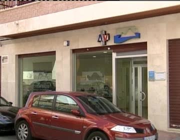 Imagen de El Departamento de Salud de Torrevieja pone en marcha una red de oficinas de acreditación