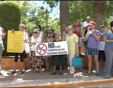 Imagen de Democracia Real Ya e iniciativa ciudadana protagonizan cacerolada contra recortes de Rajoy