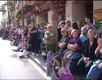 Imagen de Terra Mítica celebra su aniversario en las calles comerciales de Torrevieja