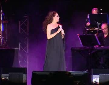 Imagen de Isabel Pantoja reunió en Torrevieja a más de 2.000 personas en un concierto inolvidable
