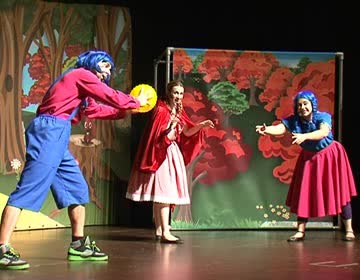 Imagen de El musical infantil Caperucita Roja no defraudó a los más pequeños de la casa