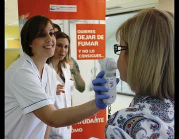 Imagen de El hospital de Torrevieja organiza una jornada para ayudar a dejar de fumar