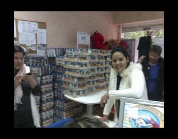 Imagen de Cruz Roja Española entrega 7500 kilos de alimentos a ASILA para repartir entre los mś necesitados