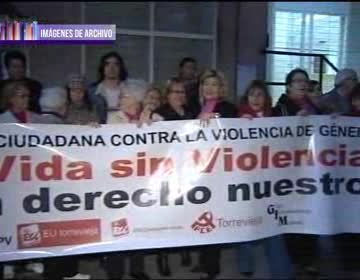 Imagen de La plataforma de mujeres de Torrevieja contra la violencia de género conmemora el 25N