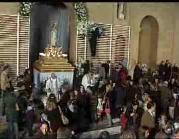 Imagen de Más de un centenar de asociaciones y entidades participaron en la Ofrenda Floral a la Purísima