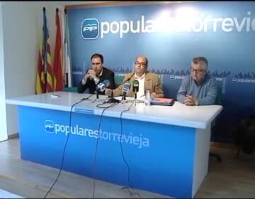 Imagen de Angel Rebollo expone su programa como candidato a la presidencia del PP de Torrevieja