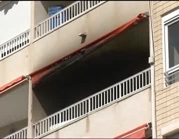 Imagen de Un espectacular incendio destruyó por completo una vivienda en calle Pinoso Nº2