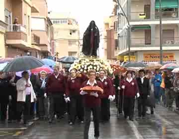 Imagen de La Dolorosa se encontró con el Santísimo bajo Palio el Domingo de Resurrección en La Mata