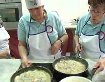 Imagen de La Asociación Amigos del Athletic El Salinero participó en La Cocina de La plasa