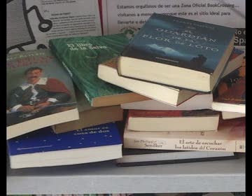 Imagen de 70 donaciones de libros en el Bookcrossing del CIAJ de Torrevieja