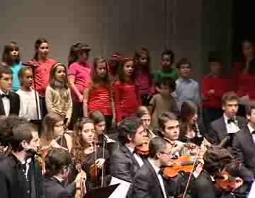 Imagen de El recital Que canten los niños reunió a más de 140 personas en torno a la poesía y la música