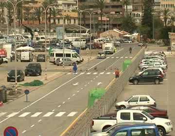 Imagen de Comienzan los trabajos de acondicionamiento del vial principal del Puerto Pesquero