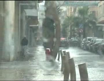 Imagen de Una nueva tormenta sorprende a Torrevieja en plena primavera