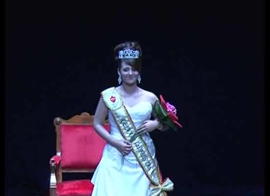 Imagen de La joven Verónica Carcaño Torres fue coronada Reina de las Fiestas del Sagrado Corazón 2013-14