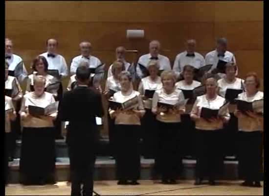 Imagen de La coral Bella Torrevieja interpretó un concierto a beneficio de AMFA en el Palacio de la Música