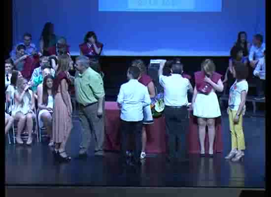 Imagen de 115 alumnos de Bachillerato, Giat y Tafad del Mare Nostrum se graduaron en el Virgen del Carmen