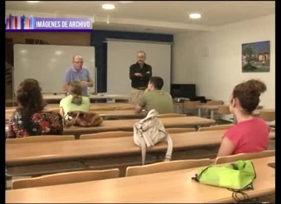 Imagen de Comienzan los cursos de verano de la UMH en su sede de Torrevieja