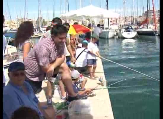 Imagen de Más de 60 niños participaron en el 4º Concurso de Pesca desde Pantalán en Marina Internacional