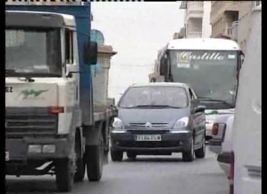 Imagen de Mañana se abre el plazo para optar a las subvenciones municipales del transporte escolar