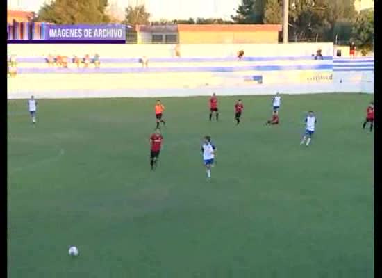 Imagen de El FC Torrevieja se enfrenta este domingo, 29, al Orihuela en el campo de Los Arcos