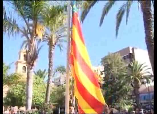 Imagen de Torrevieja se suma a la conmemoración del Día de la Comunidad Valenciana