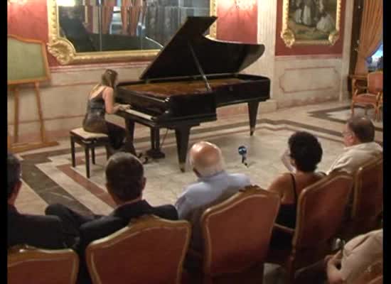 Imagen de La pianista Irene Rubio interpretó un gran concierto en las XXXIV Fiestas de Invierno del Casino
