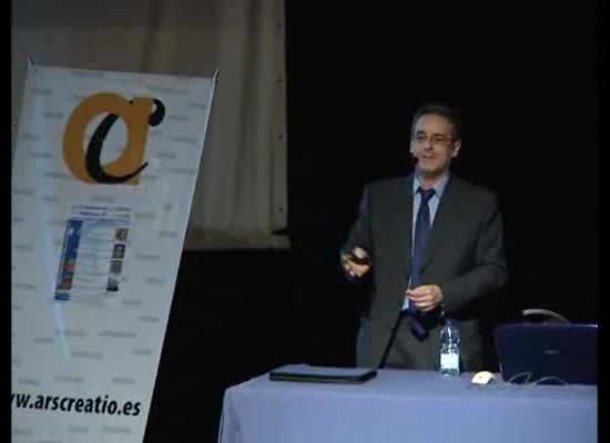 Imagen de Enrique Roche impartió al conferencia Consejos nutricionales para una vida activa y saludable