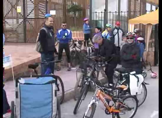 Imagen de La carrera popular El Bisiquión reunió a mayores y pequeños en torno al deporte de la bicicleta