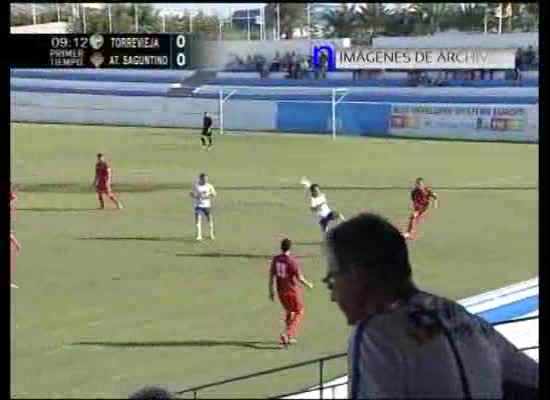 Imagen de El Torrevieja se enfrenta este domingo al Atlético Saguntino en el estadio Nelson Mandela