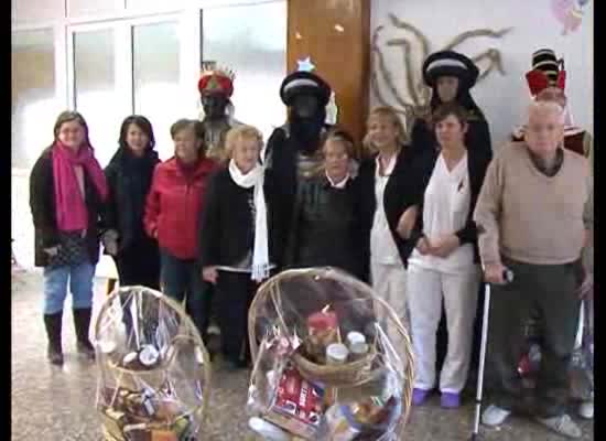 Imagen de Los Pajes Reales visitaron a los internos de la Residencia de la Generalitat Valenciana