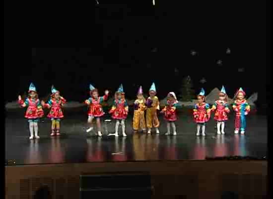 Imagen de Los grupos Cantus Colorus y Los Girasoles recrearon con su música la Navidad Ucraniana