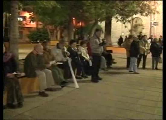 Imagen de IU Torrevieja sale a la calle para recoger firma por el derecho de la mujer a decidir