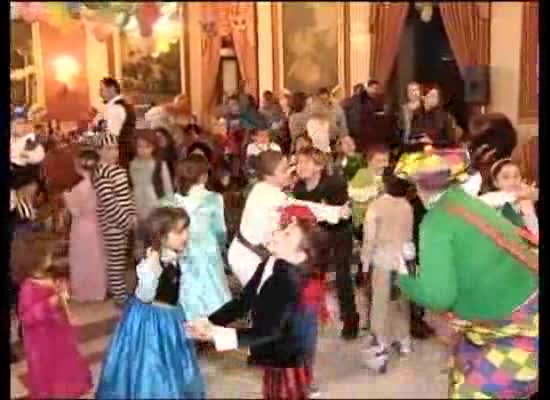 Imagen de El Salón Principal de la Sociedad Cultural Caasino acogió el animado Baile Infantil de Carnaval