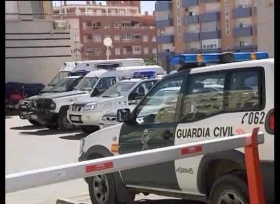 Imagen de La Guardia Civil detiene en Torrevieja a la presunta autora de pagos con las tarjetas de sus compañeros