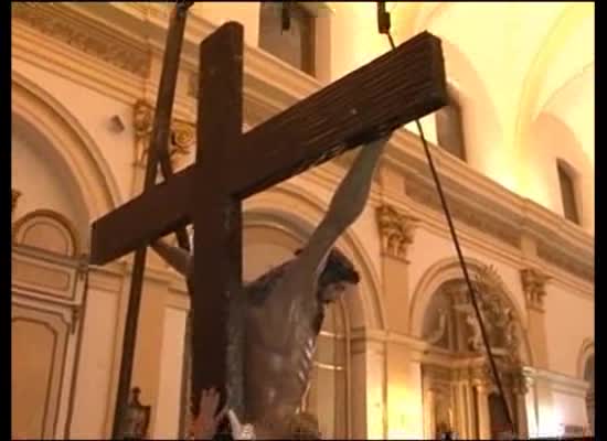 Imagen de Mañana se baja la imagen del Crucificado para salir el viernes en Vía Crucis al Calvario