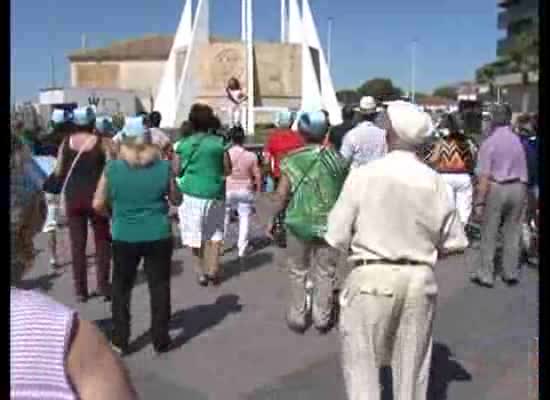 Imagen de Alrededor de mil de personas participaron en el Día del Mayor en el paseo Vista Alegre