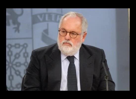 Imagen de Arias Cañete pone en Torrevieja el broche a la precampaña del PP en la Provincia
