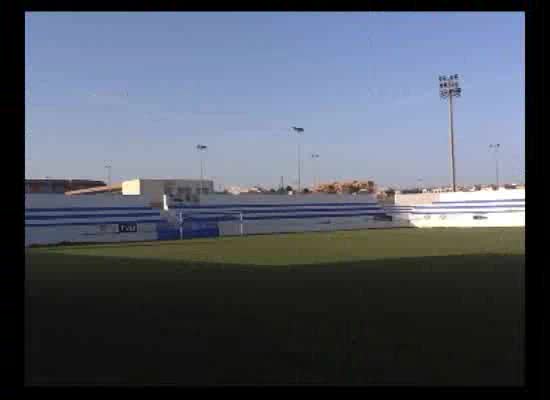 Imagen de El CD Torrevieja deja a punto el campo del Vicente García de cara a la pretemporada