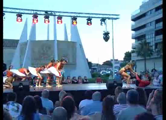 Imagen de La academia de baile Maria del Angel presentó el espectáculo 