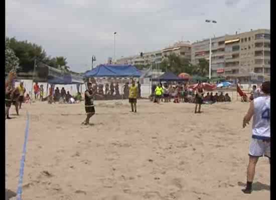 Imagen de Entregados los trofeos del II Torneo de Balonmano Playa 