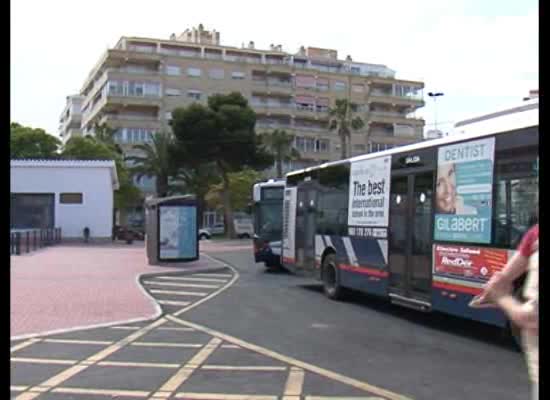 Imagen de Los Verdes piden que se acondiciones la parada de bus de las Eras de la Sal