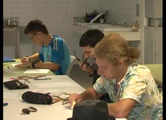 Imagen de La Escuela Municipal de Pintura celebra los cursos de verano 2014 en el Centro Cultural