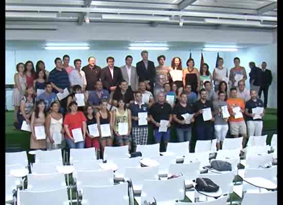 Imagen de Entregados diplomas a 97 alumnos de los cursos formativos del CDT de Torrevieja