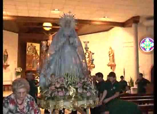 Imagen de La Virgen de la Estrella, Reina de los Ángeles recorrió su barrio para celebrar su onomástica