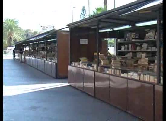 Imagen de Abre sus puertas las XIII Feria del Libro antiguo y de ocasión de Torrevieja