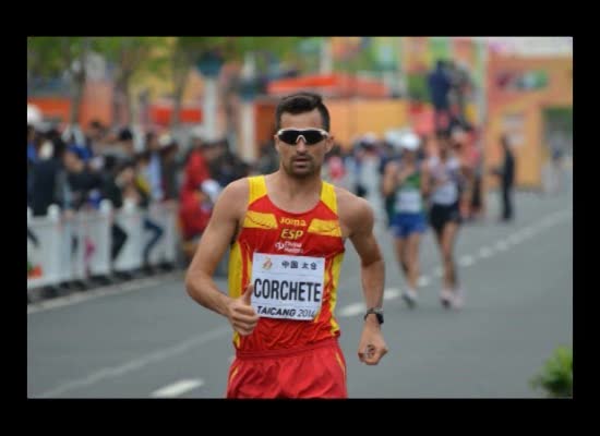 Imagen de Luis Corchete logra la segunda posición en los 50 kilómetros marcha de Londres