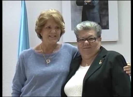 Imagen de Rosario Romero y Mª Luz Martinez, voluntarias del año en Torrevieja