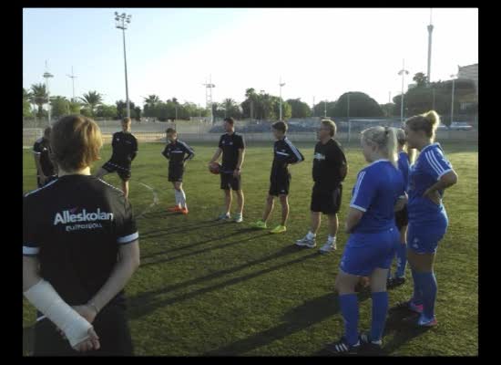 Imagen de Equipos suecos realizan sus campamentos deportivos en Torrevieja