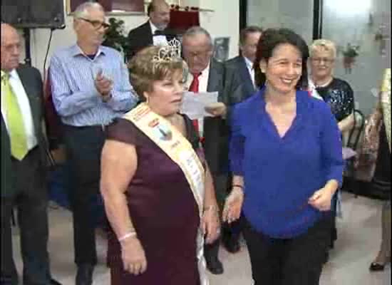 Imagen de Carmen Patiño es coronada como nueva Reina de la Tercera Edad de San Pascual